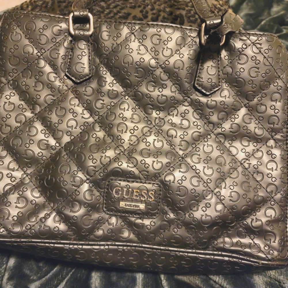 Cute Guess purse